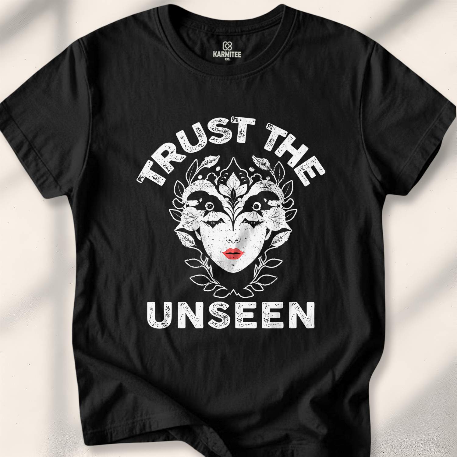 Trust The Unseen T-shirt - Black