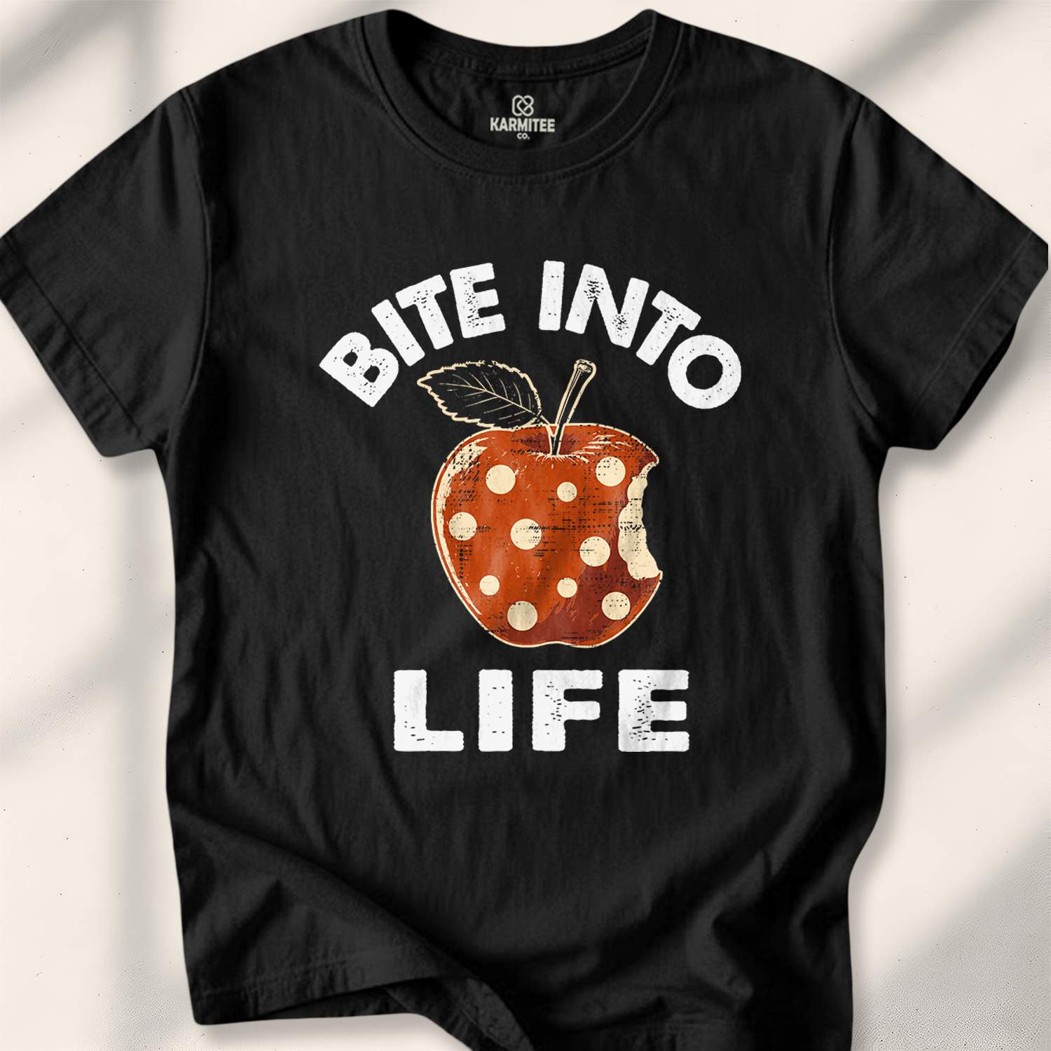 Bite Into Life T-shirt - Black
