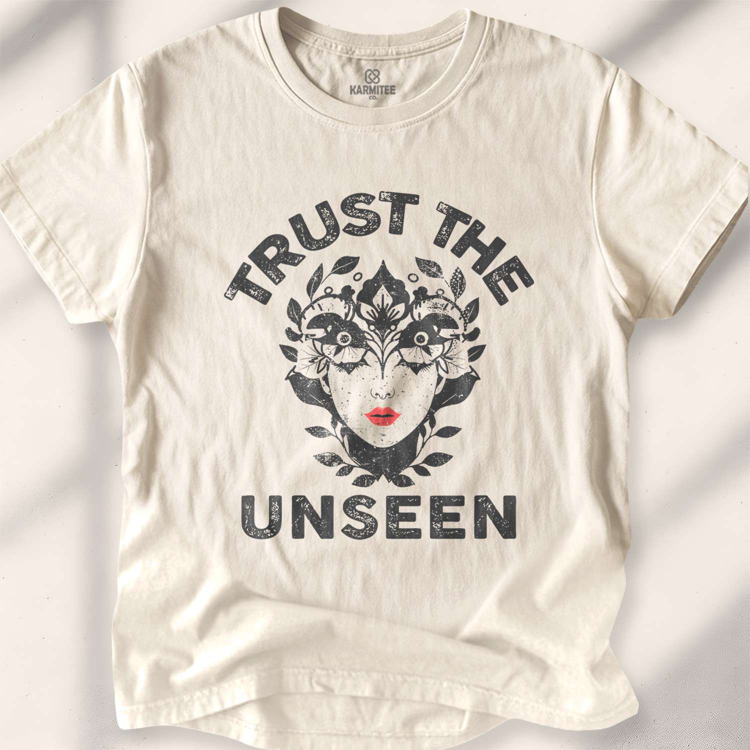 Trust The Unseen T-shirt - Natural
