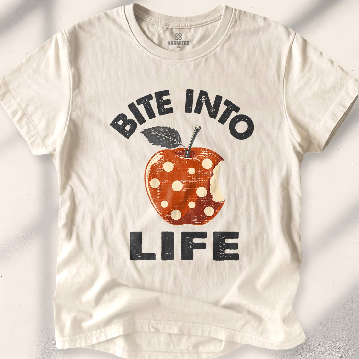 Bite Into Life T-shirt - Natural
