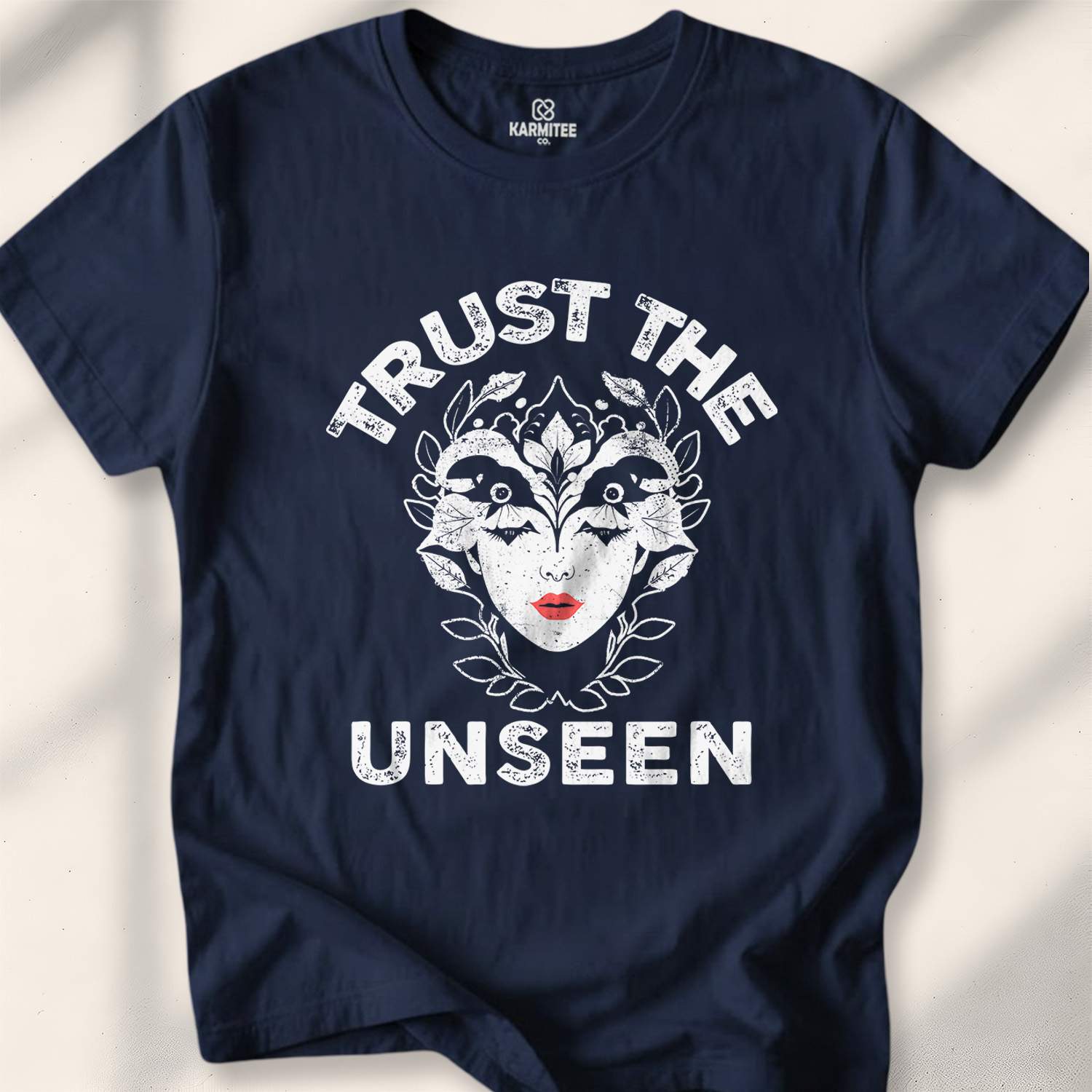 Trust The Unseen T-shirt - Navy